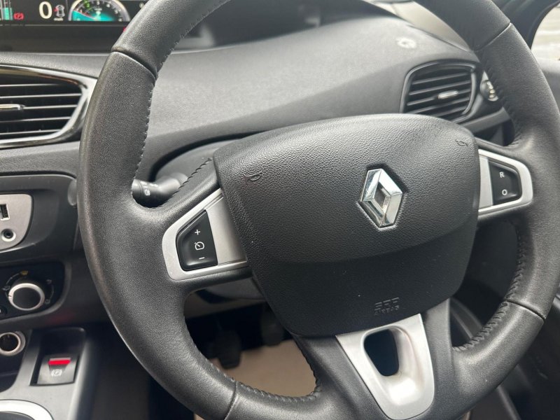 RENAULT SCENIC