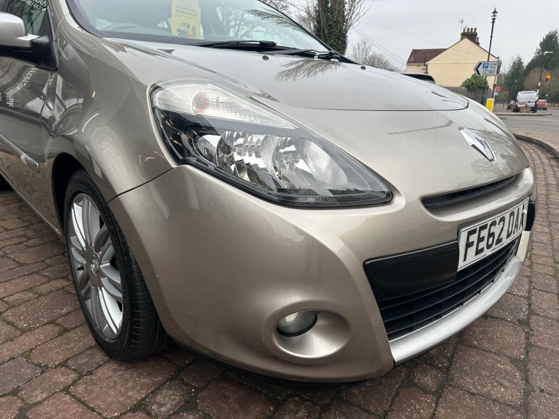 RENAULT CLIO