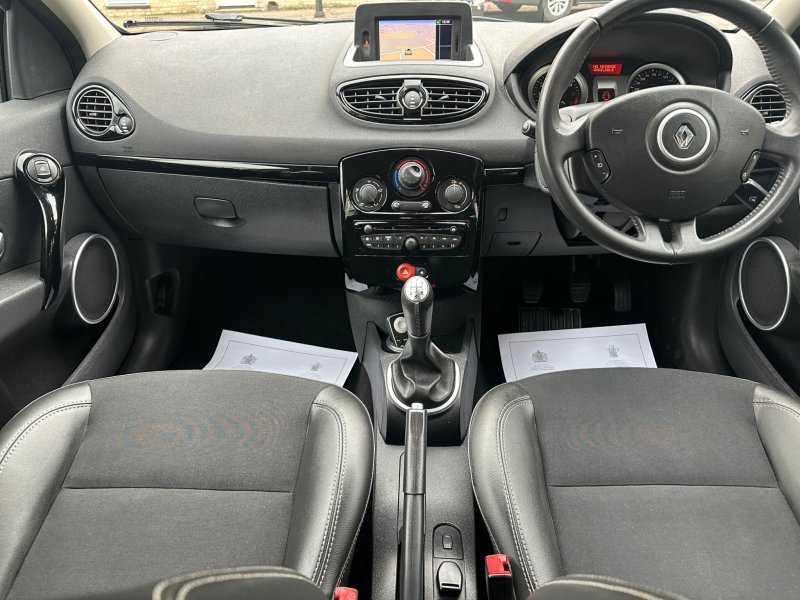 RENAULT CLIO