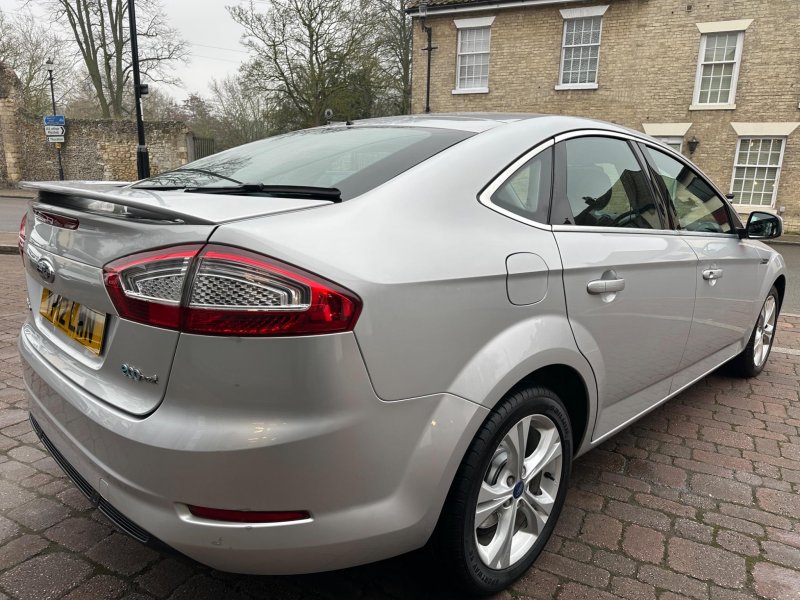 FORD MONDEO