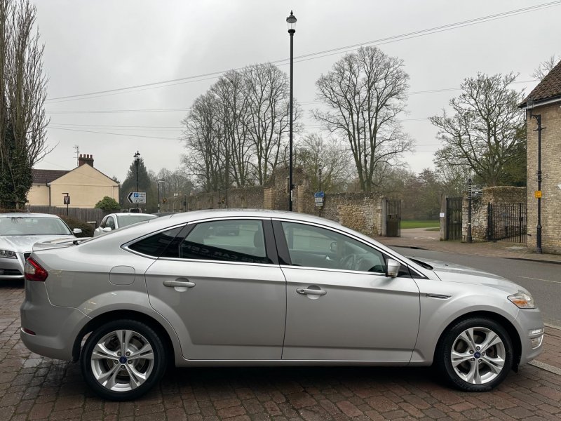 FORD MONDEO