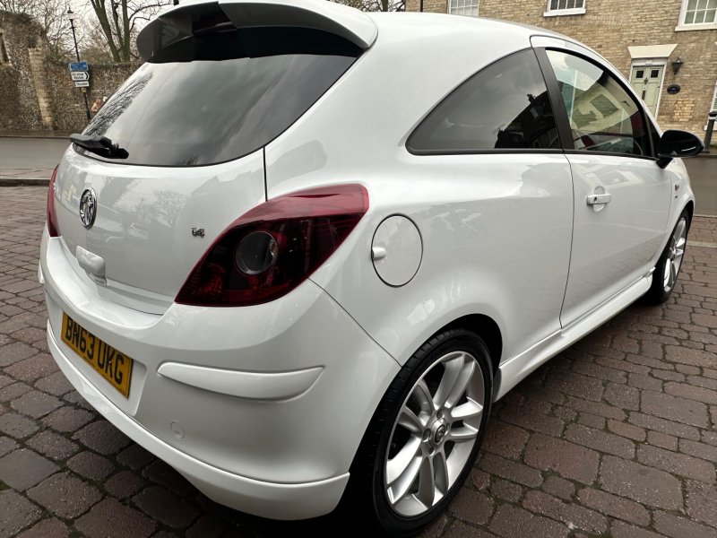 VAUXHALL CORSA