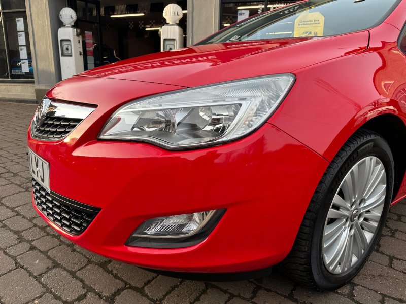 VAUXHALL ASTRA