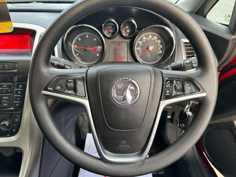 VAUXHALL ASTRA