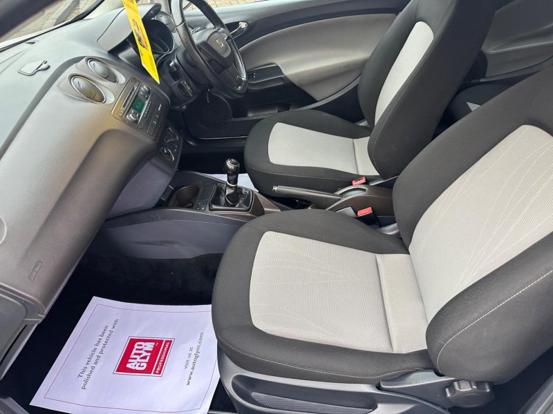 SEAT IBIZA
