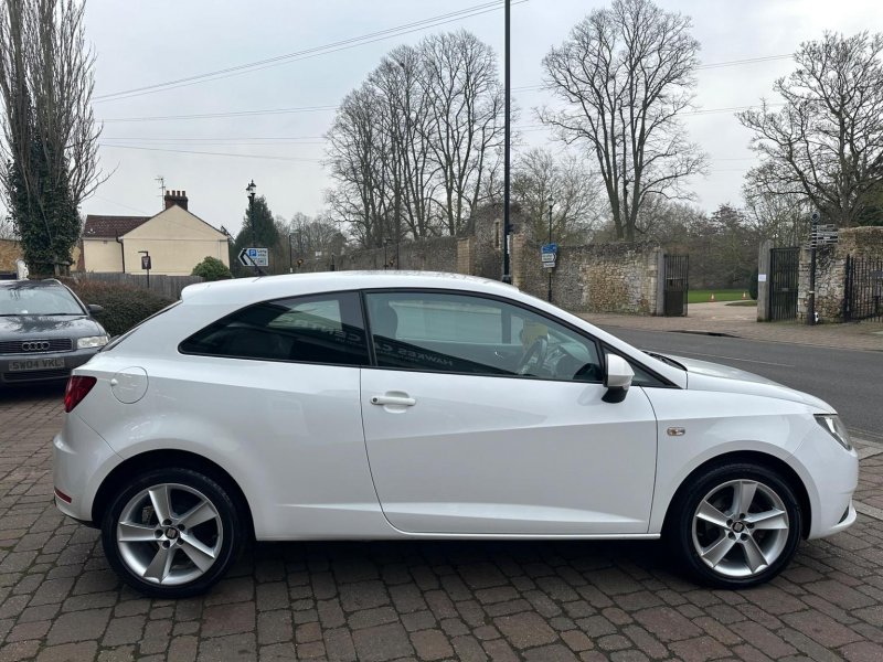 SEAT IBIZA