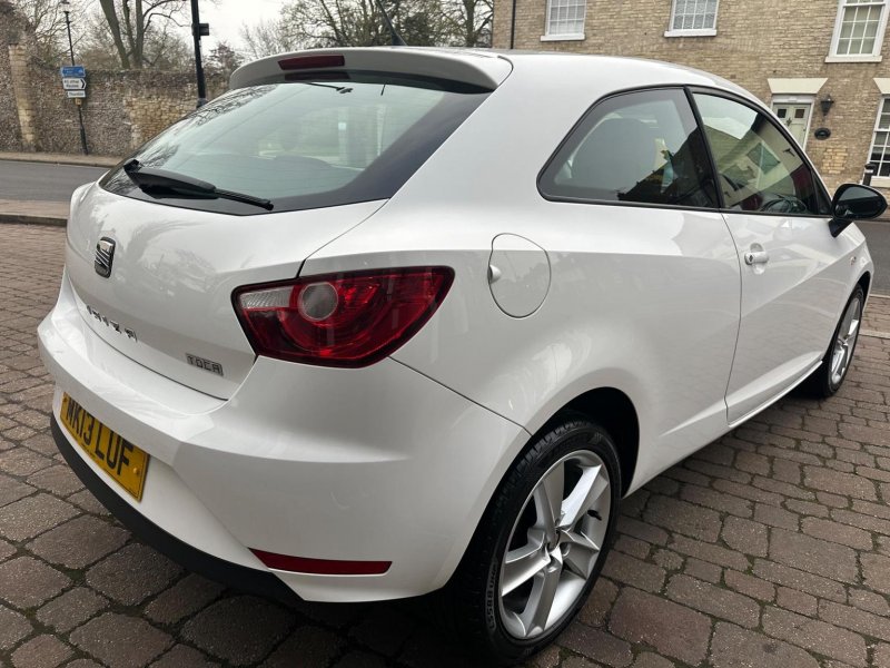 SEAT IBIZA