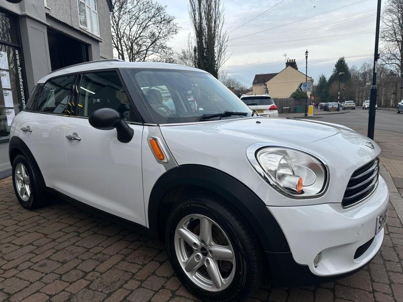 MINI COUNTRYMAN