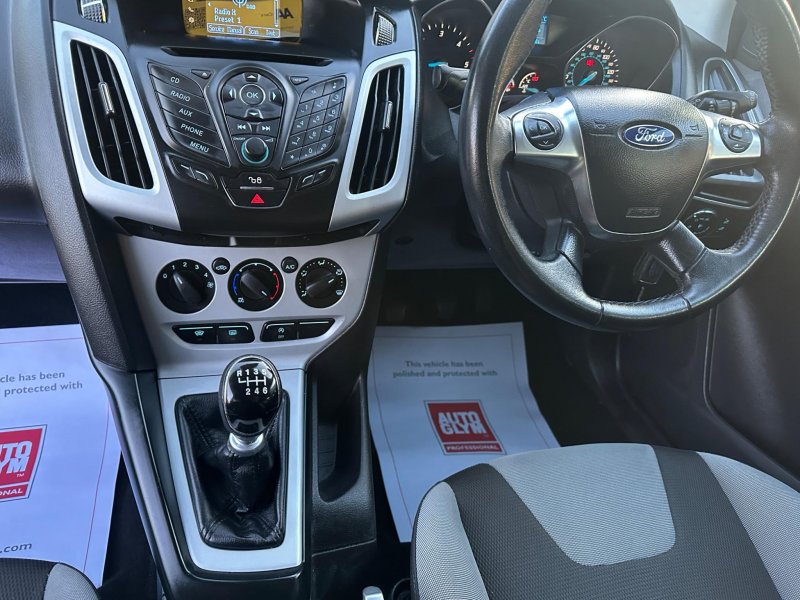 FORD FOCUS