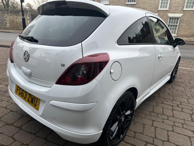 VAUXHALL CORSA