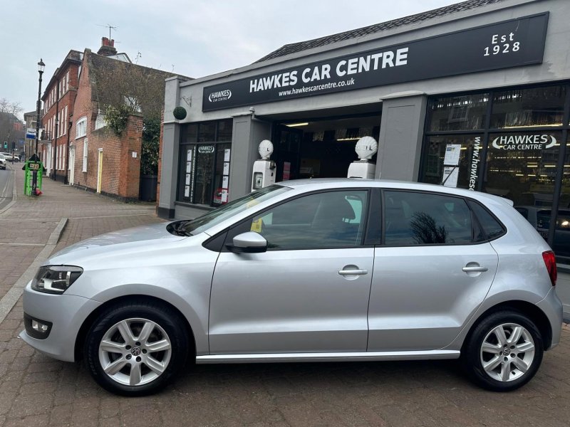 VOLKSWAGEN POLO