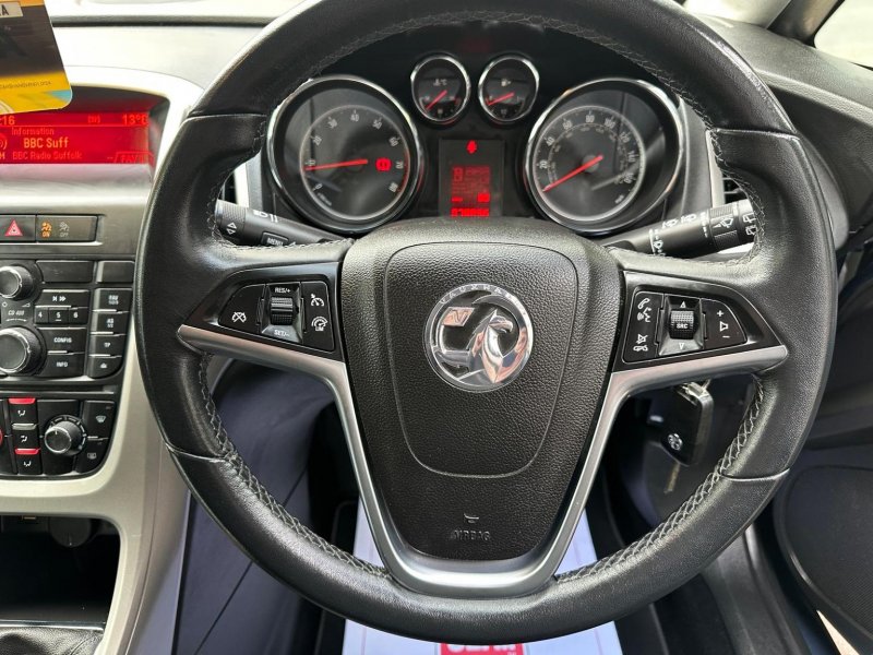 VAUXHALL ASTRA