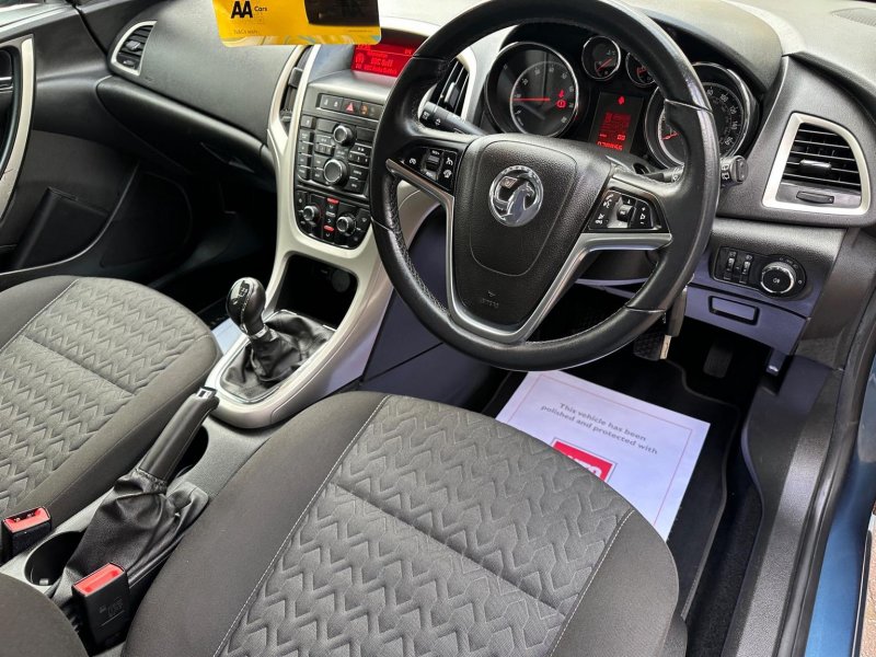 VAUXHALL ASTRA