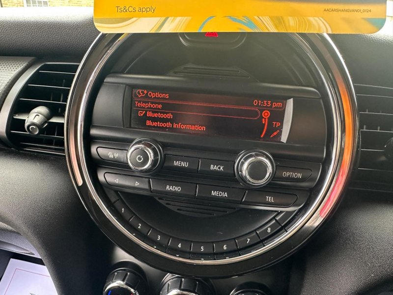 MINI HATCH