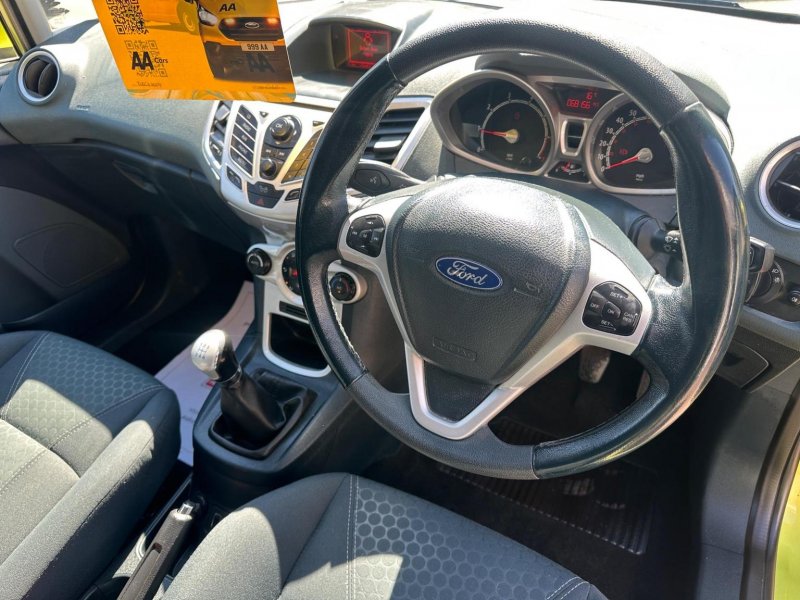 FORD FIESTA