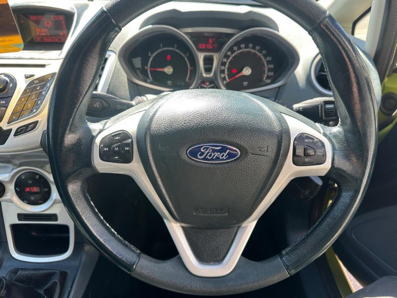 FORD FIESTA