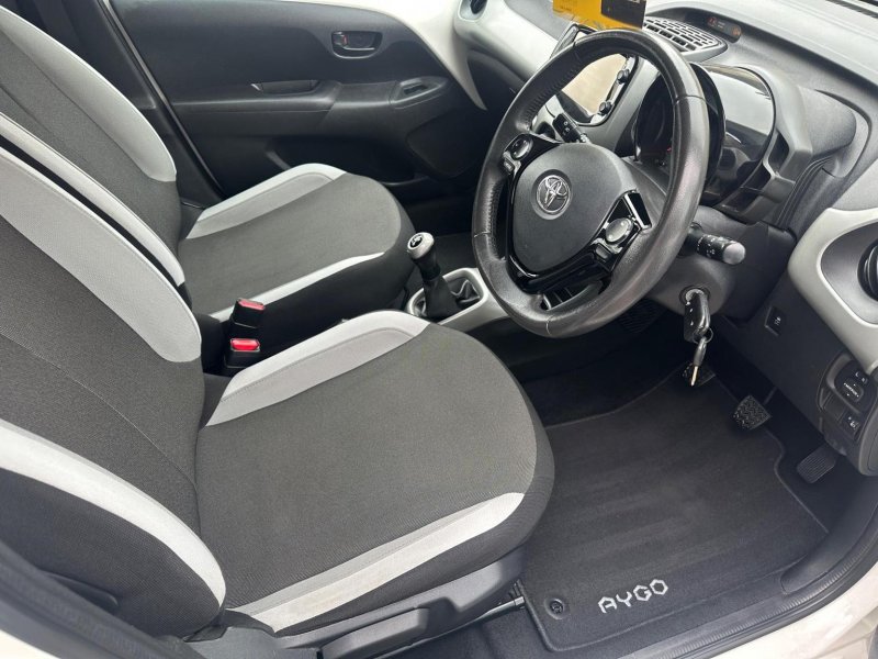 TOYOTA AYGO