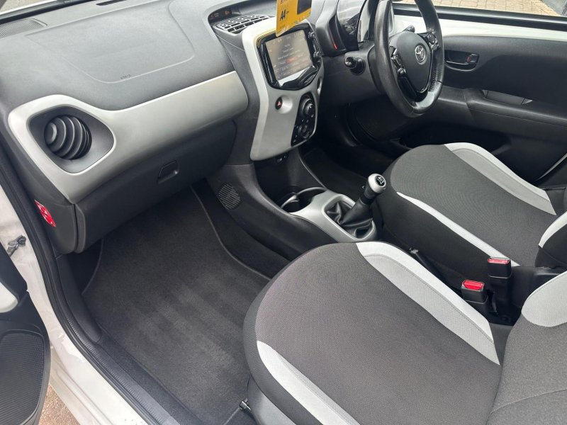 TOYOTA AYGO