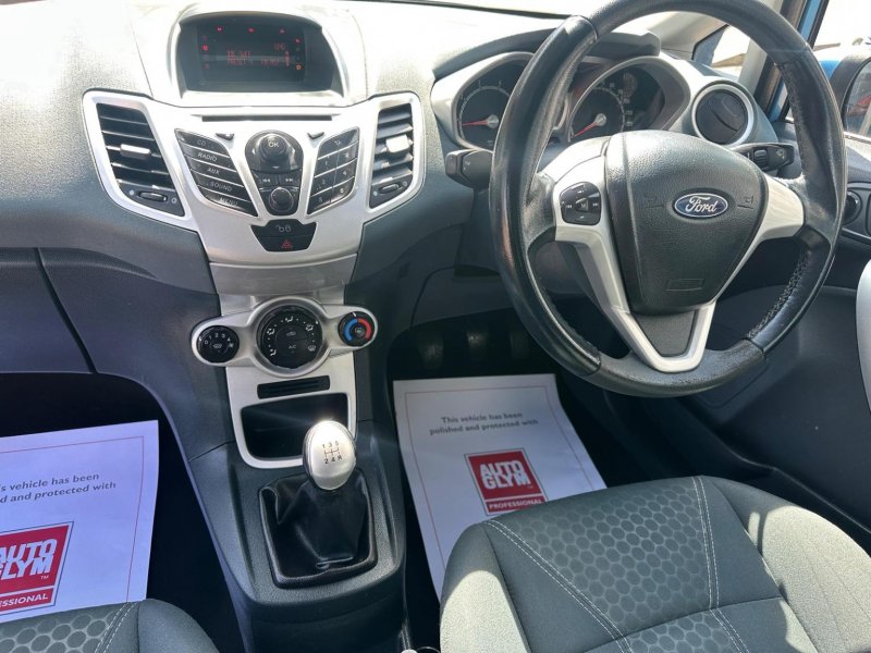 FORD FIESTA