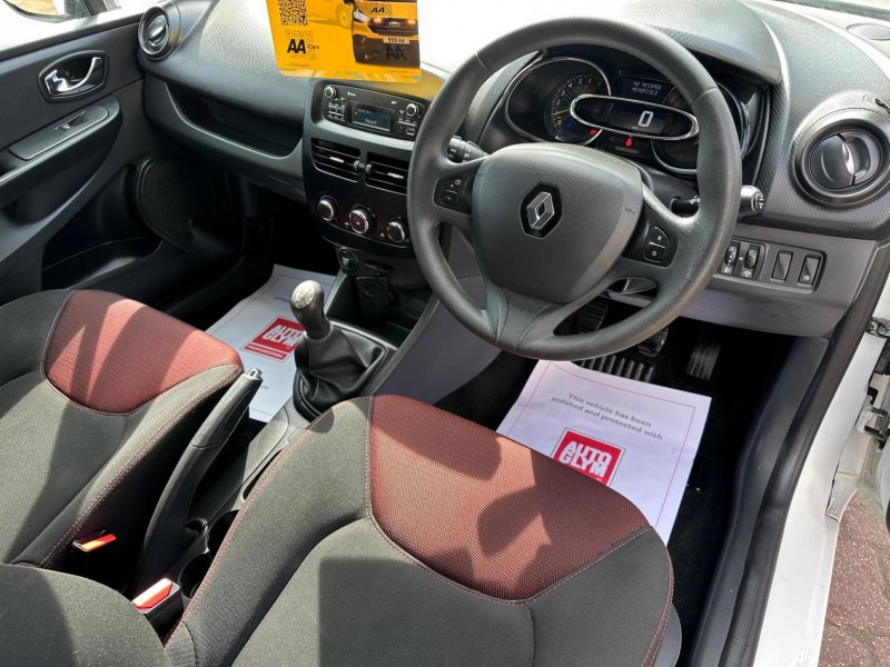 RENAULT CLIO