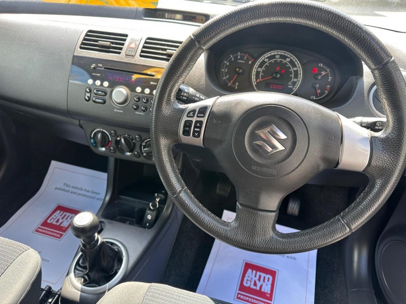 SUZUKI SWIFT