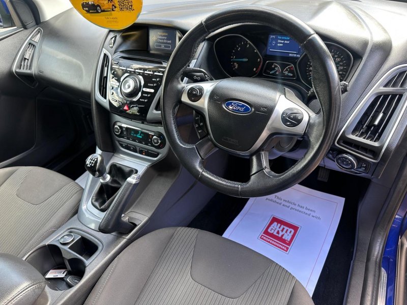 FORD FOCUS