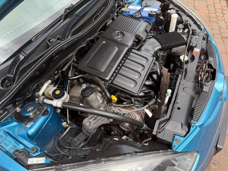 MAZDA MAZDA2