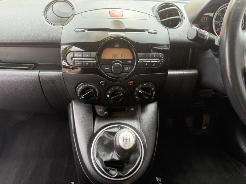 MAZDA MAZDA2