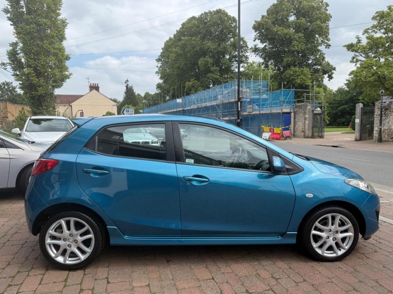 MAZDA MAZDA2