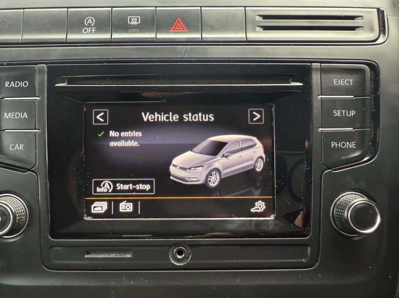 VOLKSWAGEN POLO